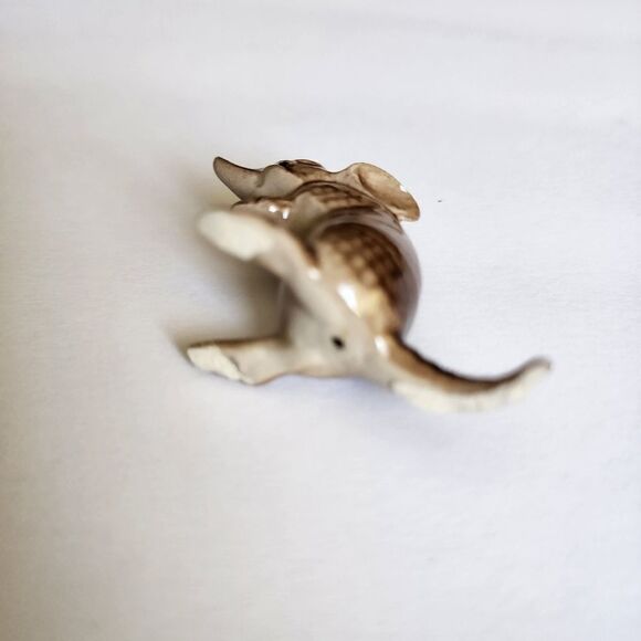 Vintage Hagen Renaker Fine Bone China Miniature Armadillo - Picture 5 of 5